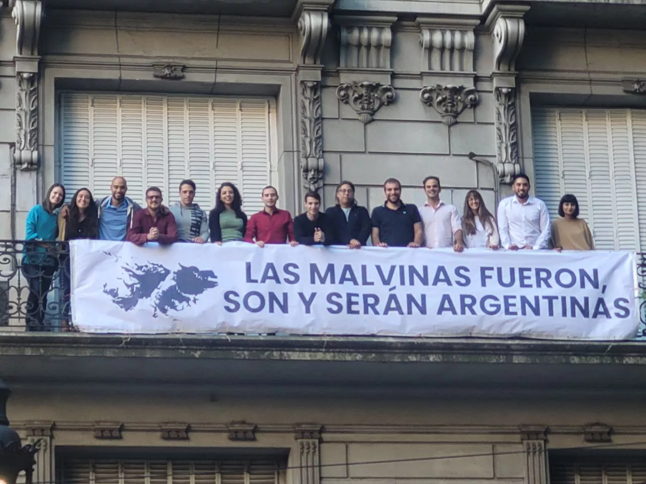 photo5073335096999782930