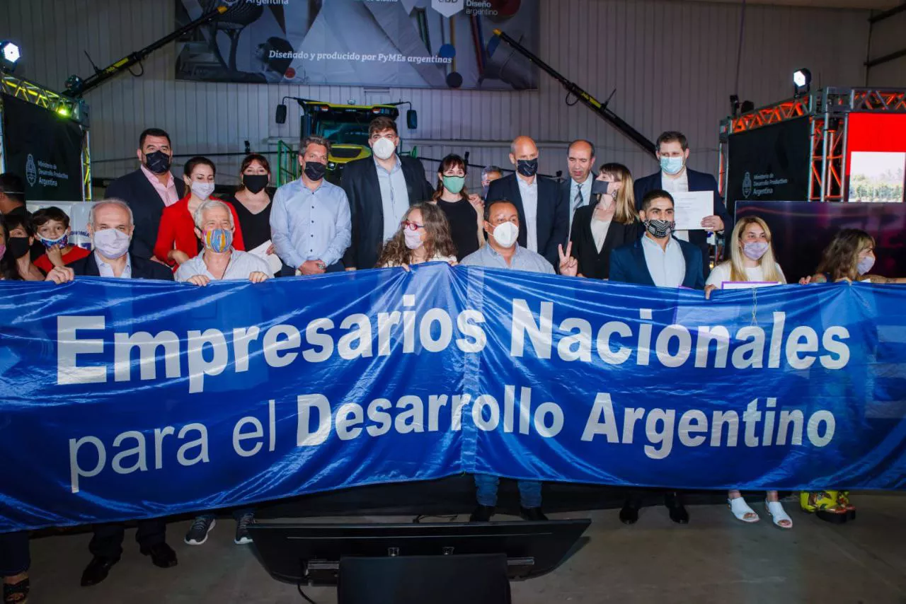 photo4924714496820357552