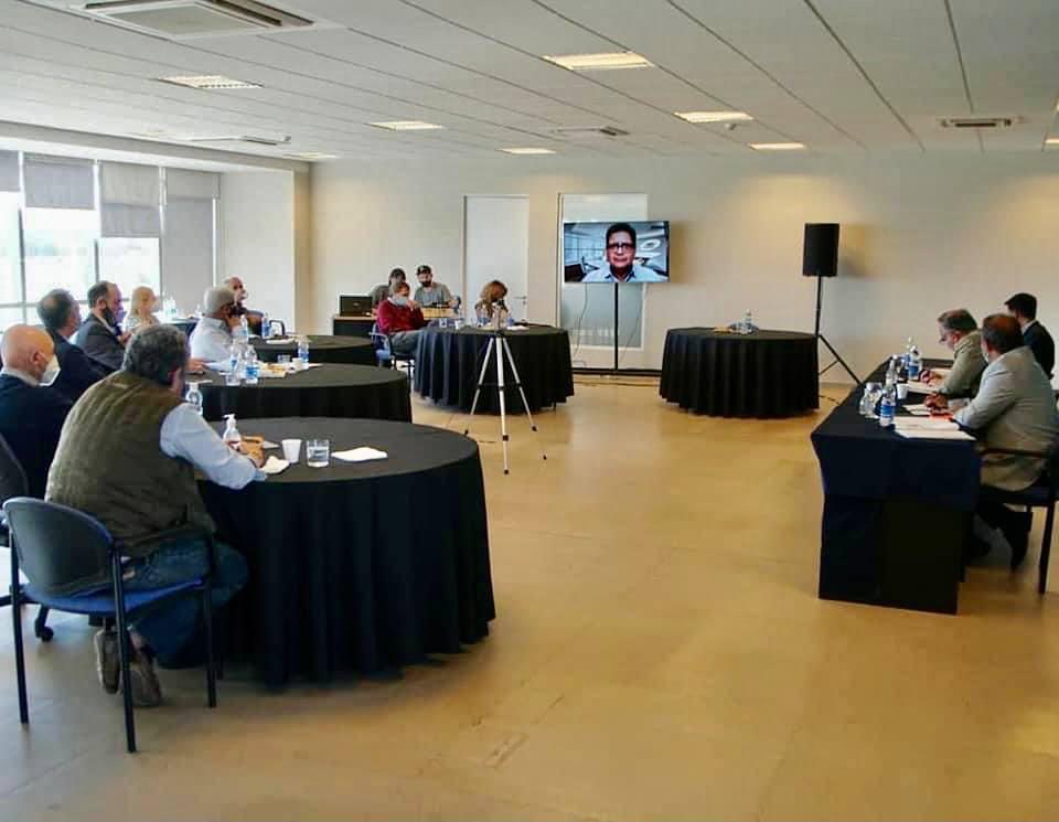 photo5168188972990572764