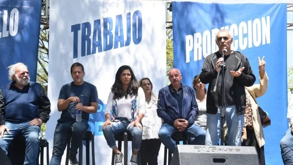 photo4972527382724455284