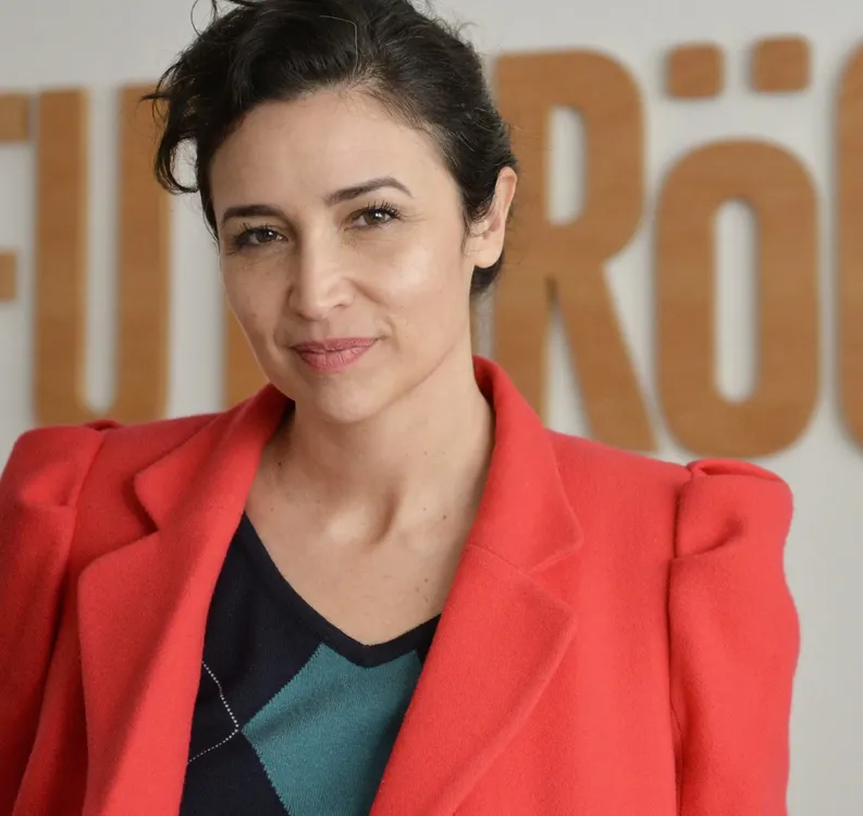 Julia-Mengolini-Junio-ENAC